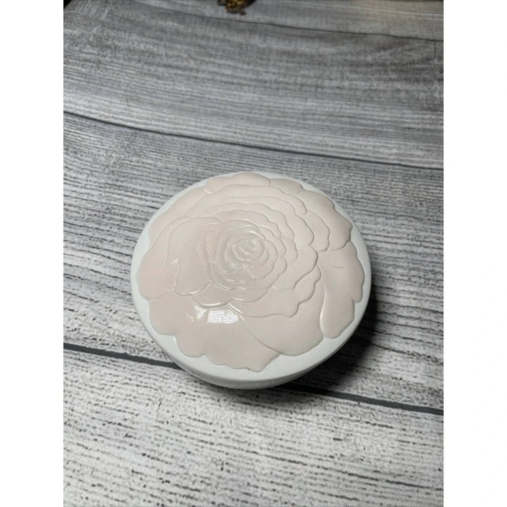 Villeroy And Boch Covered Porcelain Trinket Dish Box w Pink Rose on White Galery
